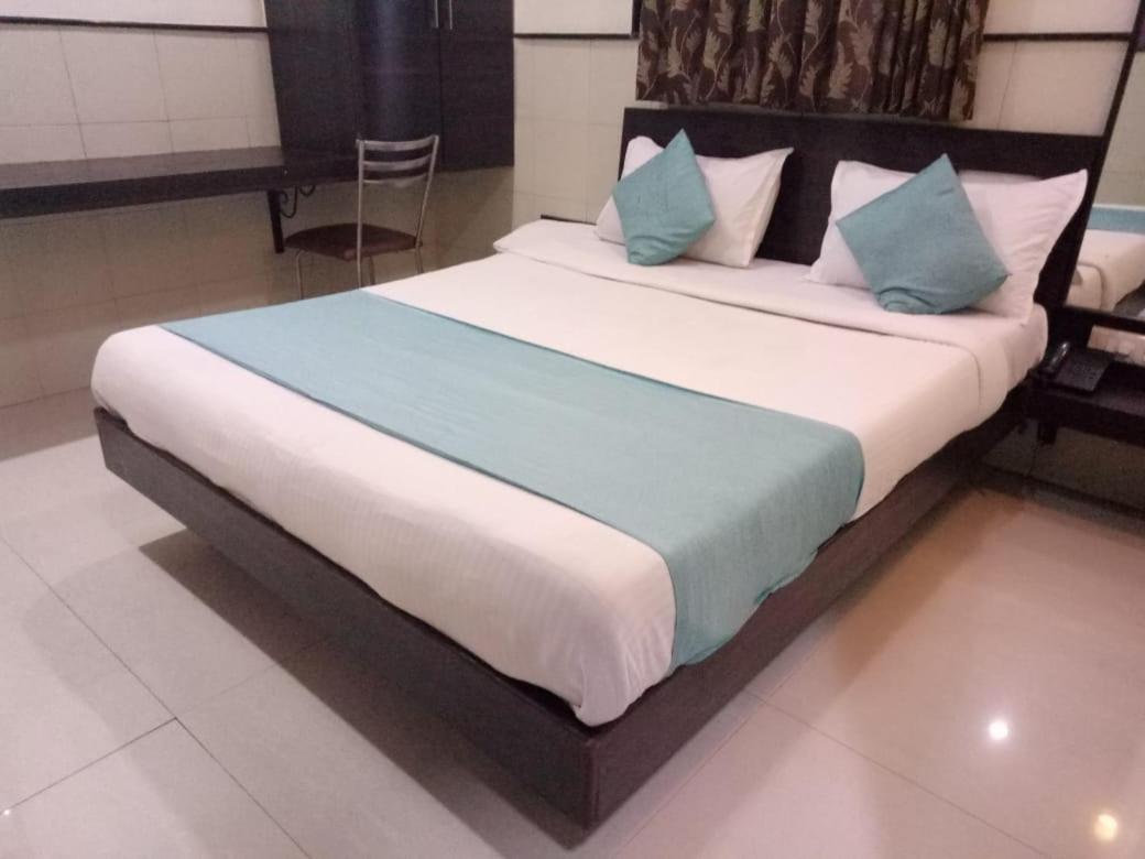 Hotel Sharda Mumbai Eksteriør bilde