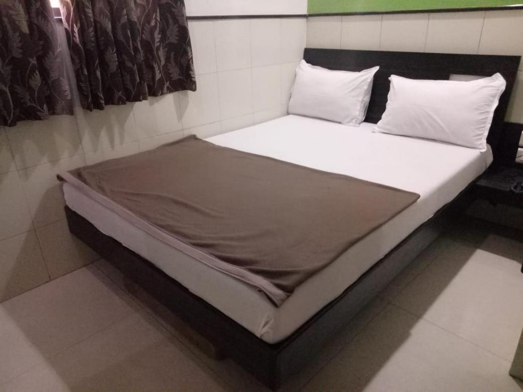 Hotel Sharda Mumbai Eksteriør bilde
